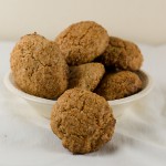 Hazelnootschuimgebakjes